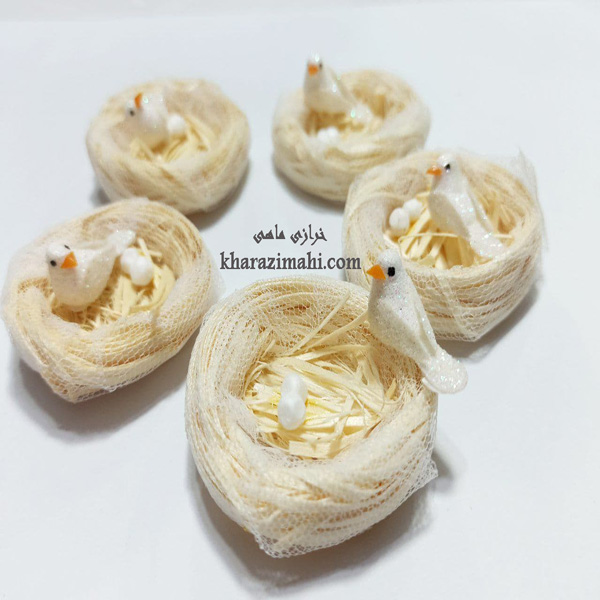 آشیانه و پرنده